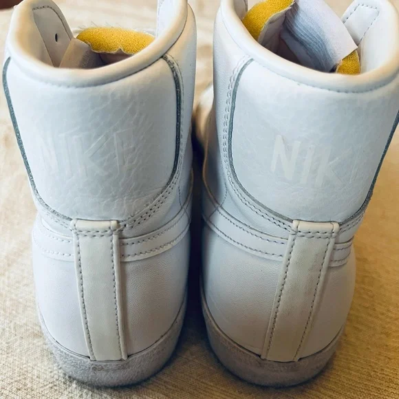 Nike Blazer ‘77 Vintage Mid Triple White - Picture 11 of 11